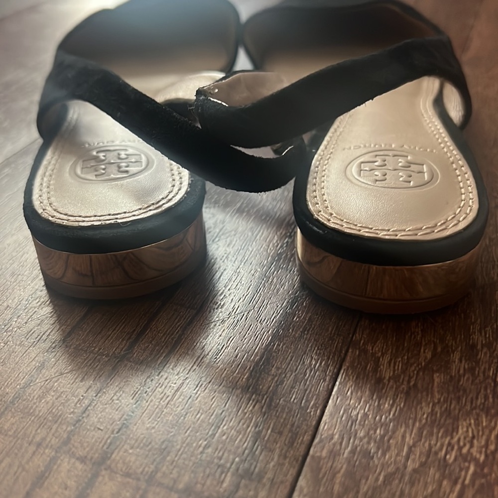 Tory Burch Black Pointed Slingback Flats - Picture 5 of 11